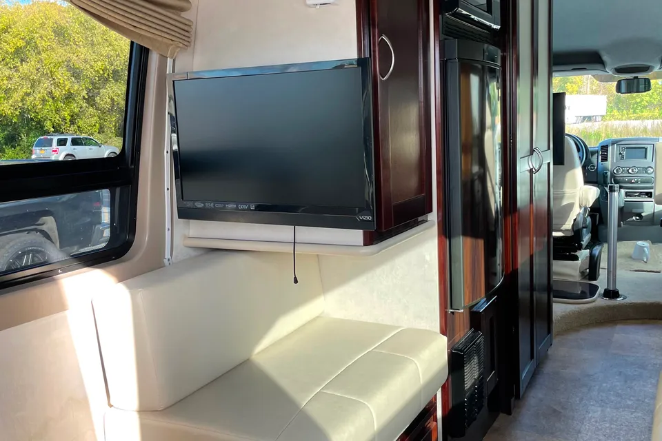 Vincent's Pleasure-Way Plateau Class B