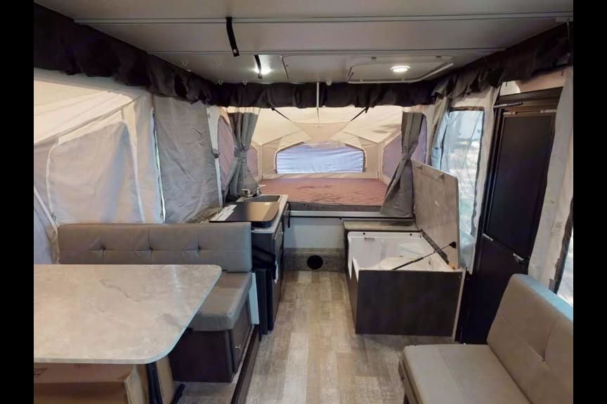 DANIEL's Forest River Rockwood Esp 2318 Tent Trailer
