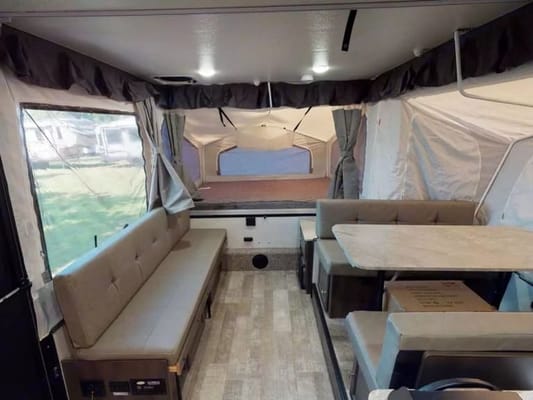 DANIEL's Forest River Rockwood Esp 2318 Tent Trailer