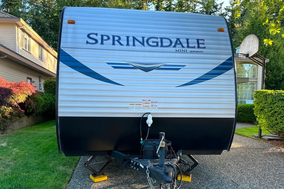 Keystone Springdale 1800BH Travel Trailer
