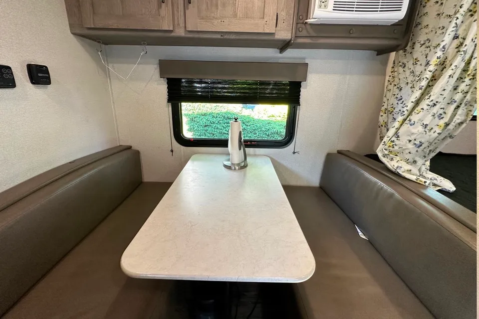 Keystone Springdale 1800BH Travel Trailer