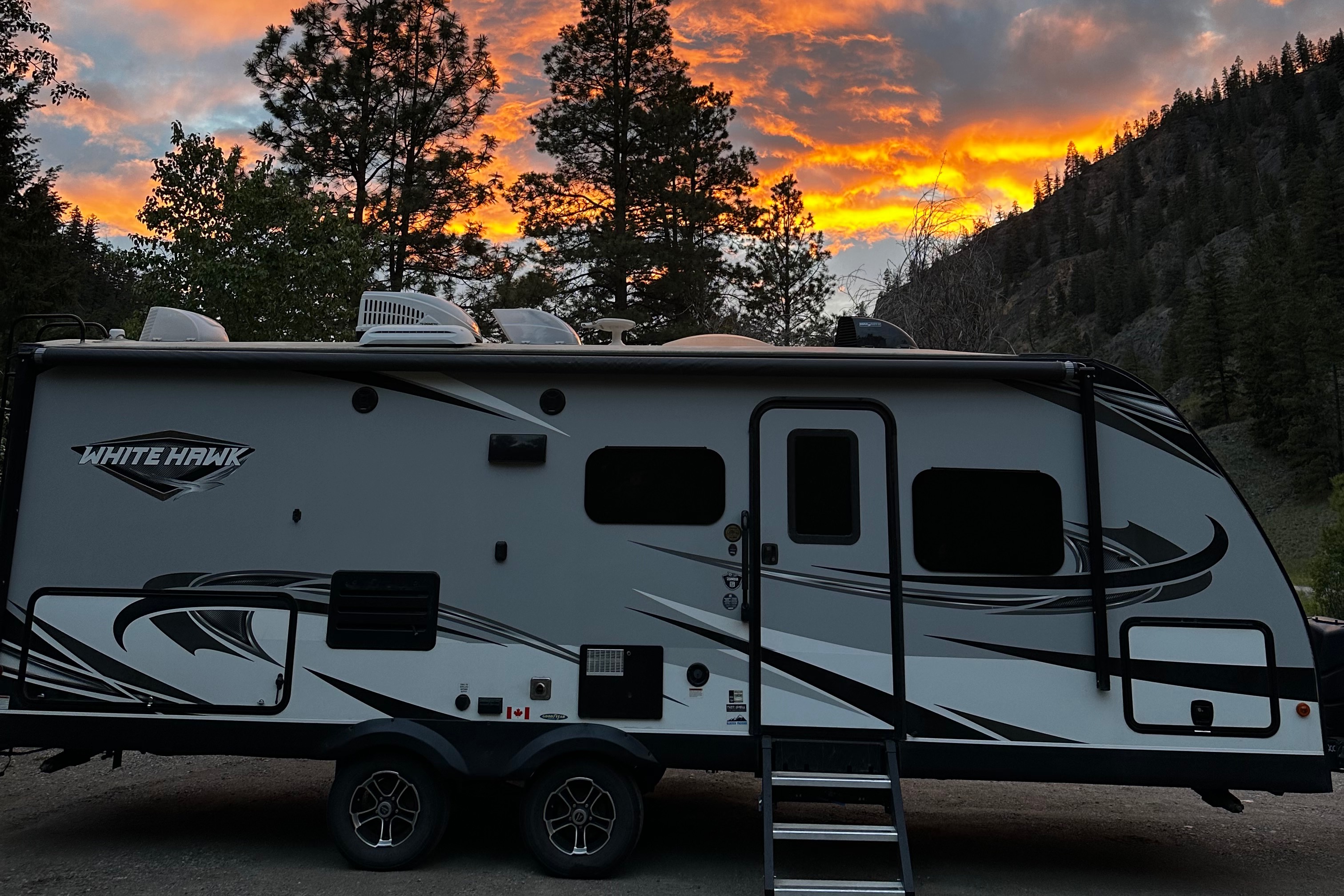 Jennifer's Jayco White Hawk 23MRB Travel Trailer