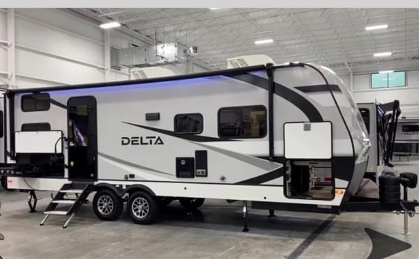 Classy Alliance RV Delta 251BH Travel Trailer LOADED