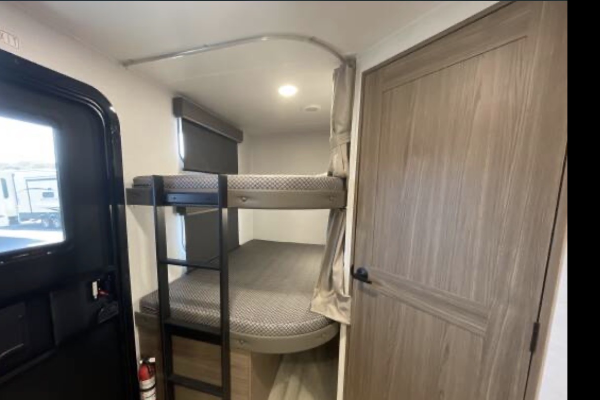 Classy Alliance RV Delta 251BH Travel Trailer LOADED