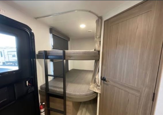 Classy Alliance RV Delta 251BH Travel Trailer LOADED