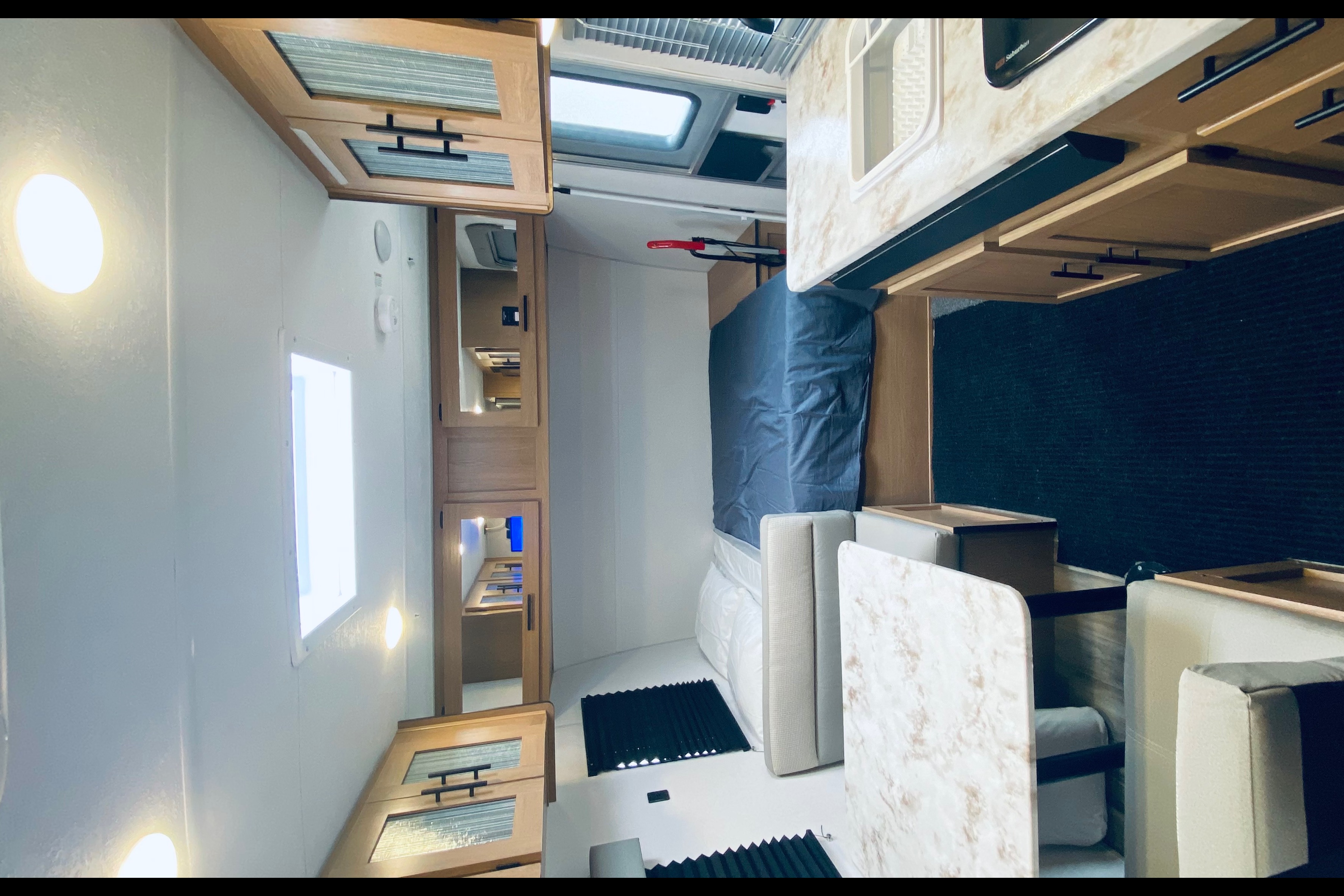 DISCOUNTED *SUV and VAN Towable  AVENGER 16BH