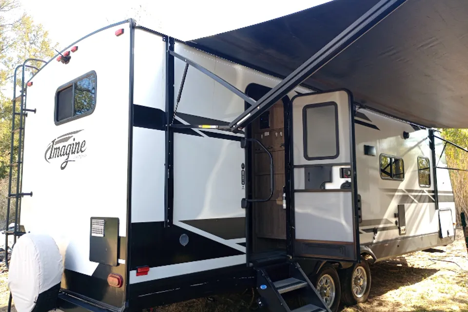 Olivia's Grand Design Imagine 2600RB Travel Trailer