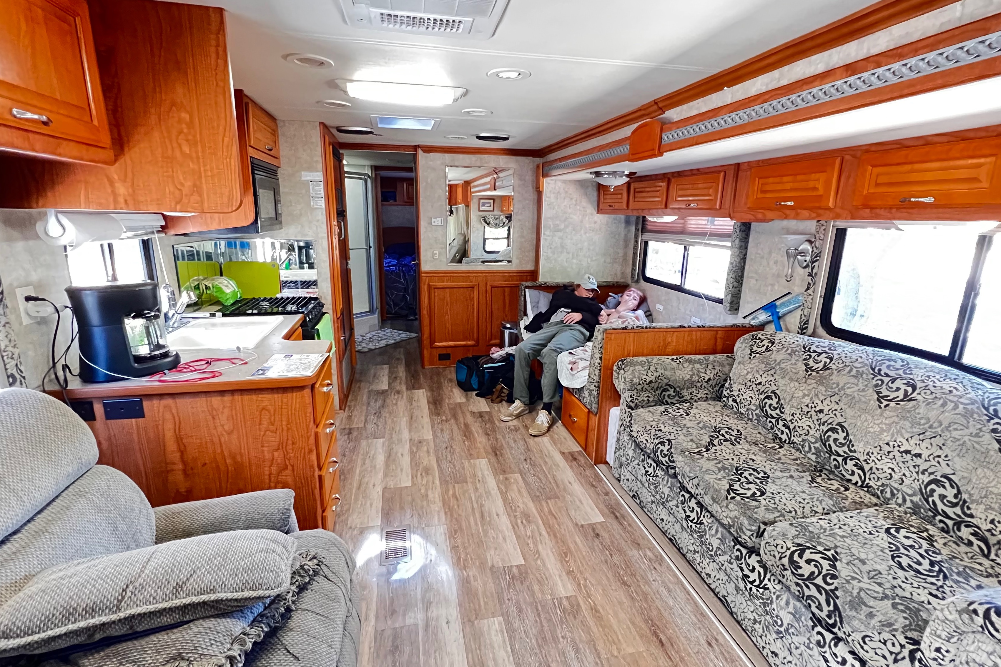 Christopher's Coachmen Cross Country 354MBS Class A