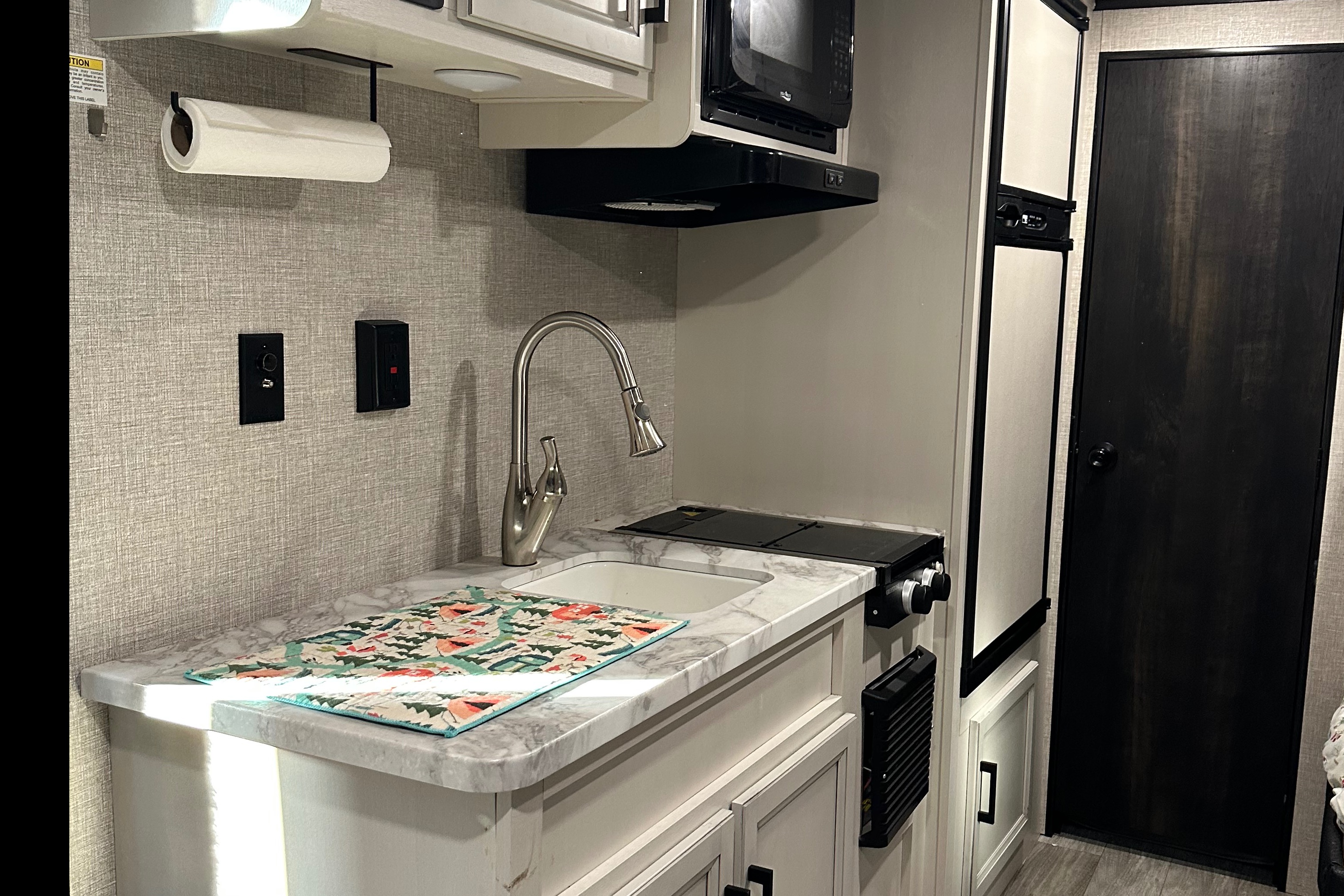 Samantha's Jayco Jay Flight SLX-7 Travel Trailer