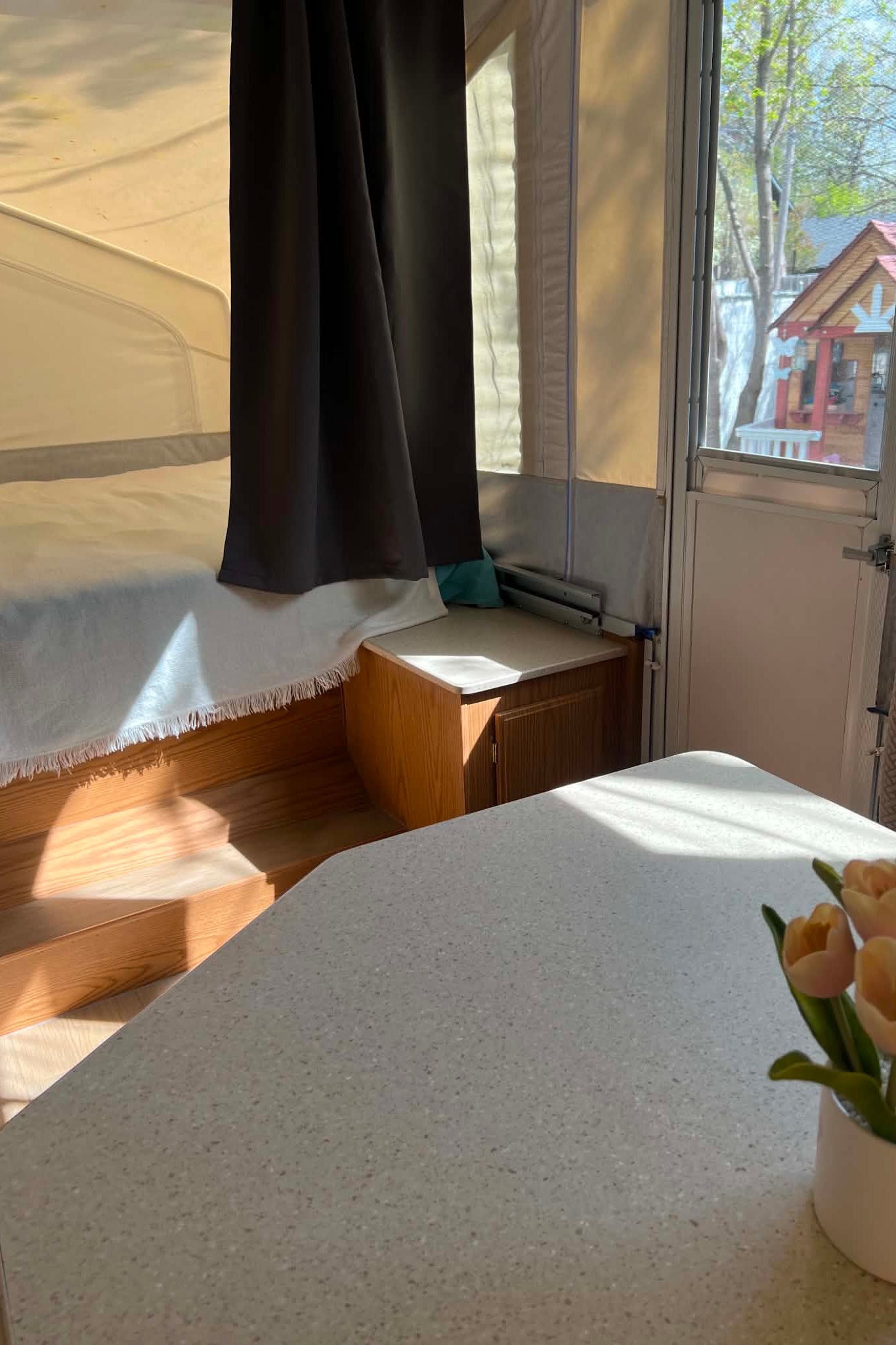 Easy-to-Tow Pop-Up Camper - Sleeps 6 |SUV Friendly