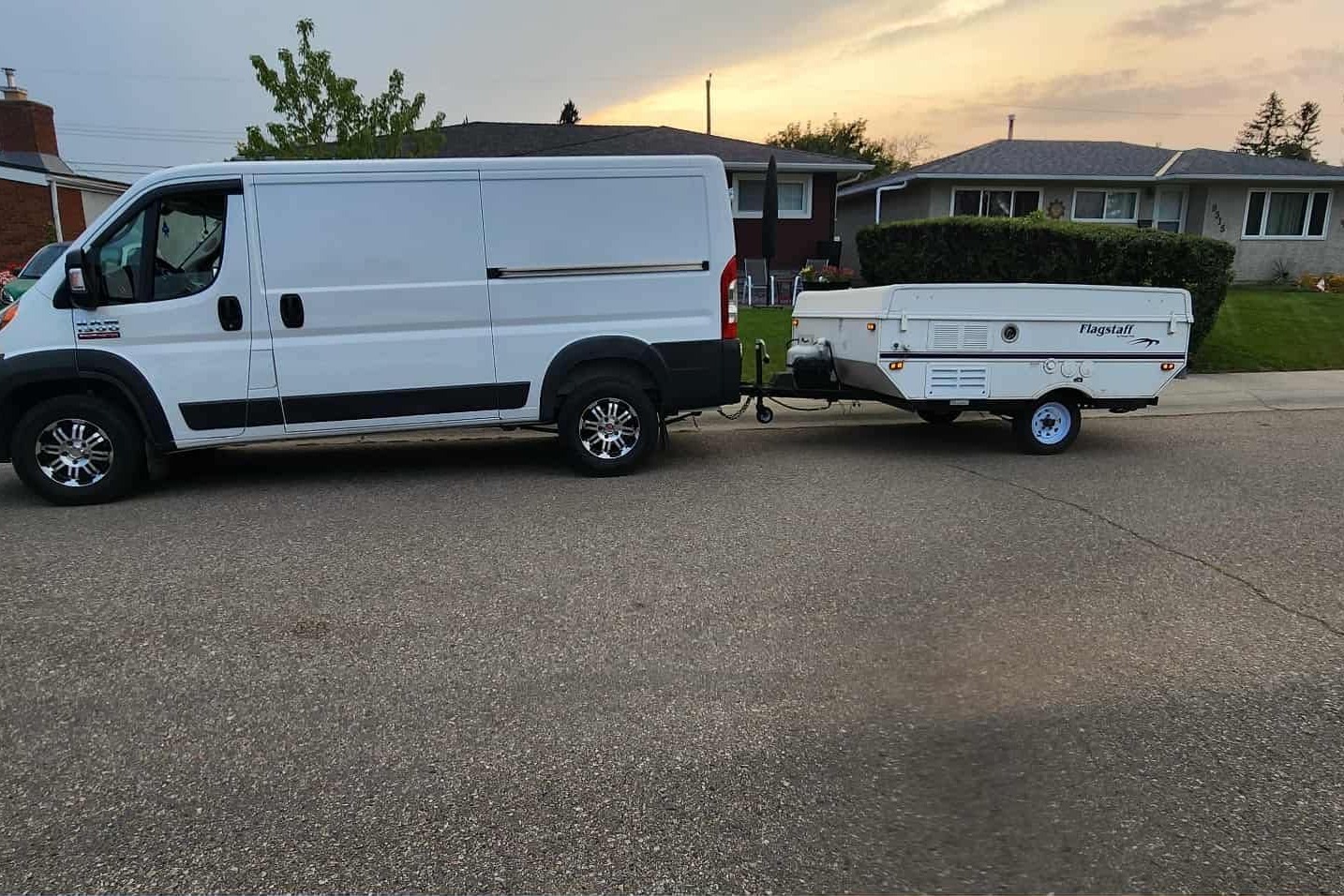 Easy-to-Tow Pop-Up Camper - Sleeps 6 |SUV Friendly