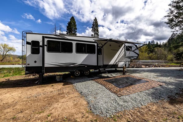 Austin's Keystone Hideout Fifth Wheel