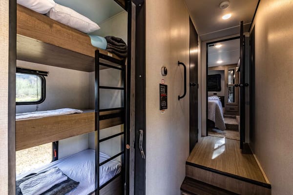 Austin's Keystone Hideout Fifth Wheel