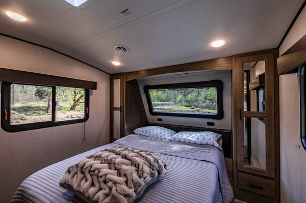 Austin's Keystone Hideout Fifth Wheel