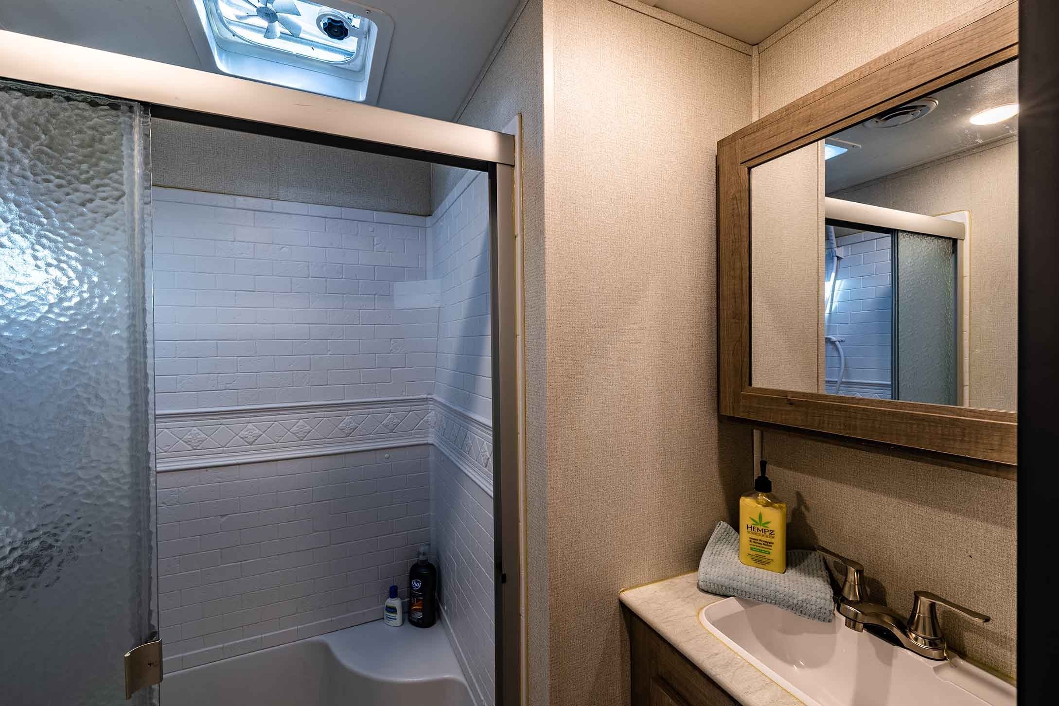 Austin's Keystone Hideout Fifth Wheel