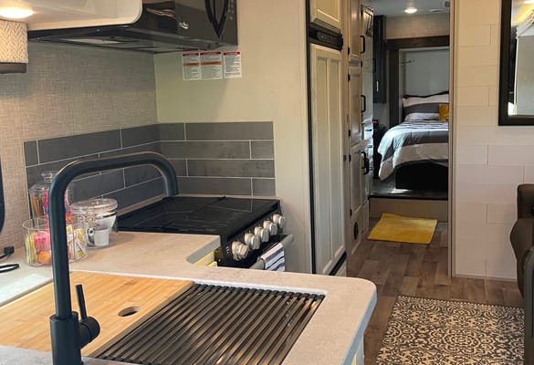 Ustacyia's Jayco Greyhawk 30Z Class C