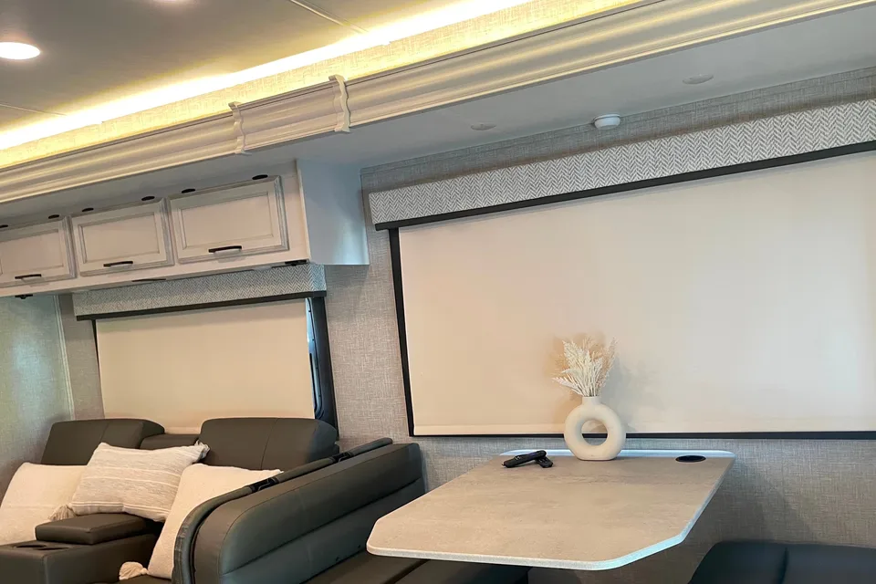 Ustacyia's Jayco Greyhawk 30Z Class C