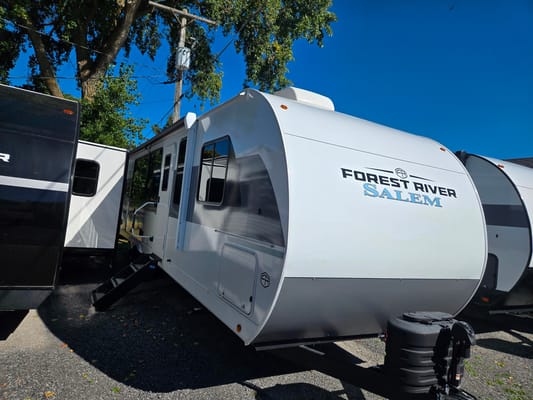 CalvinAngela's Salem View Travel Trailer