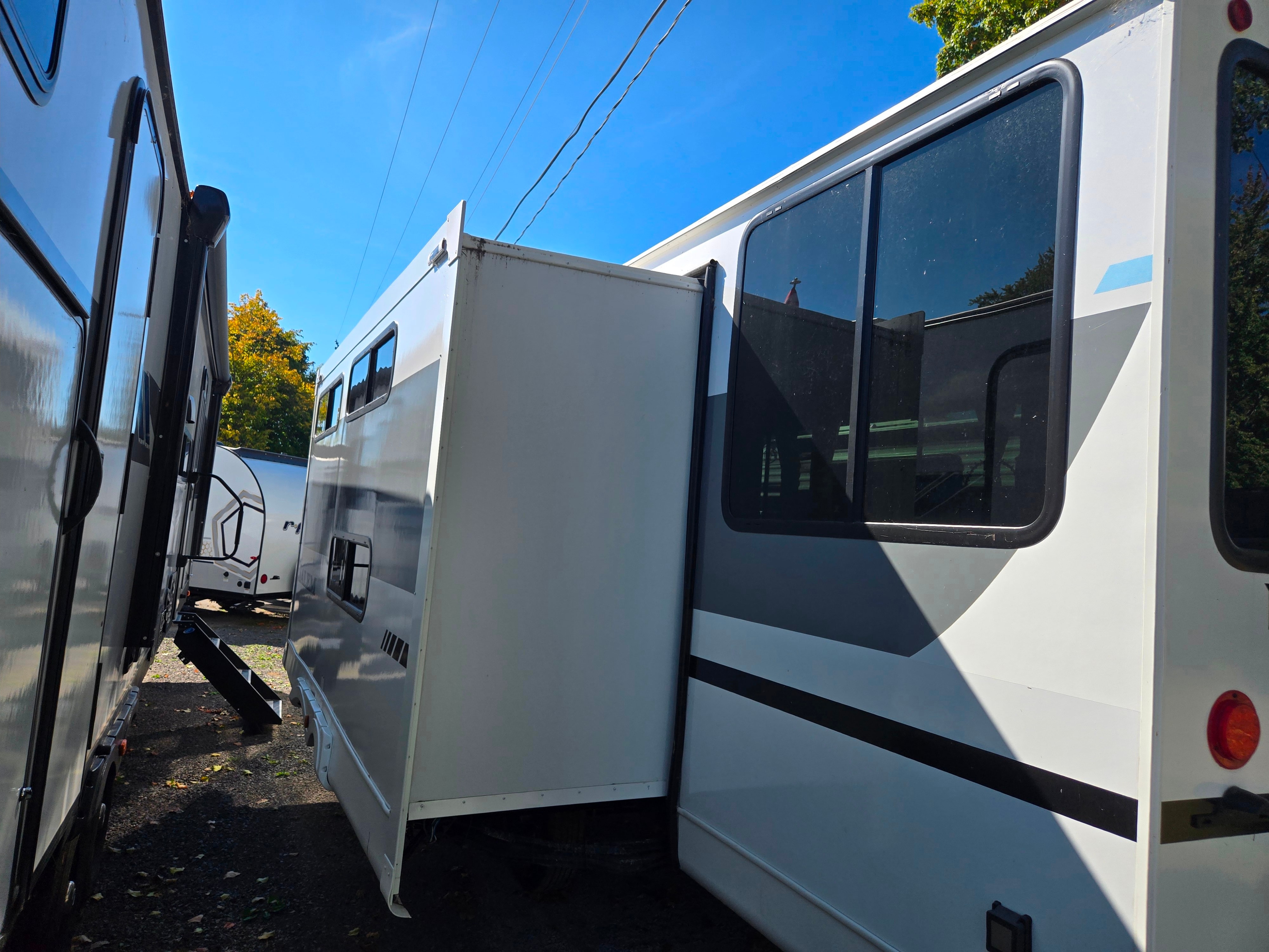 CalvinAngela's Salem View Travel Trailer