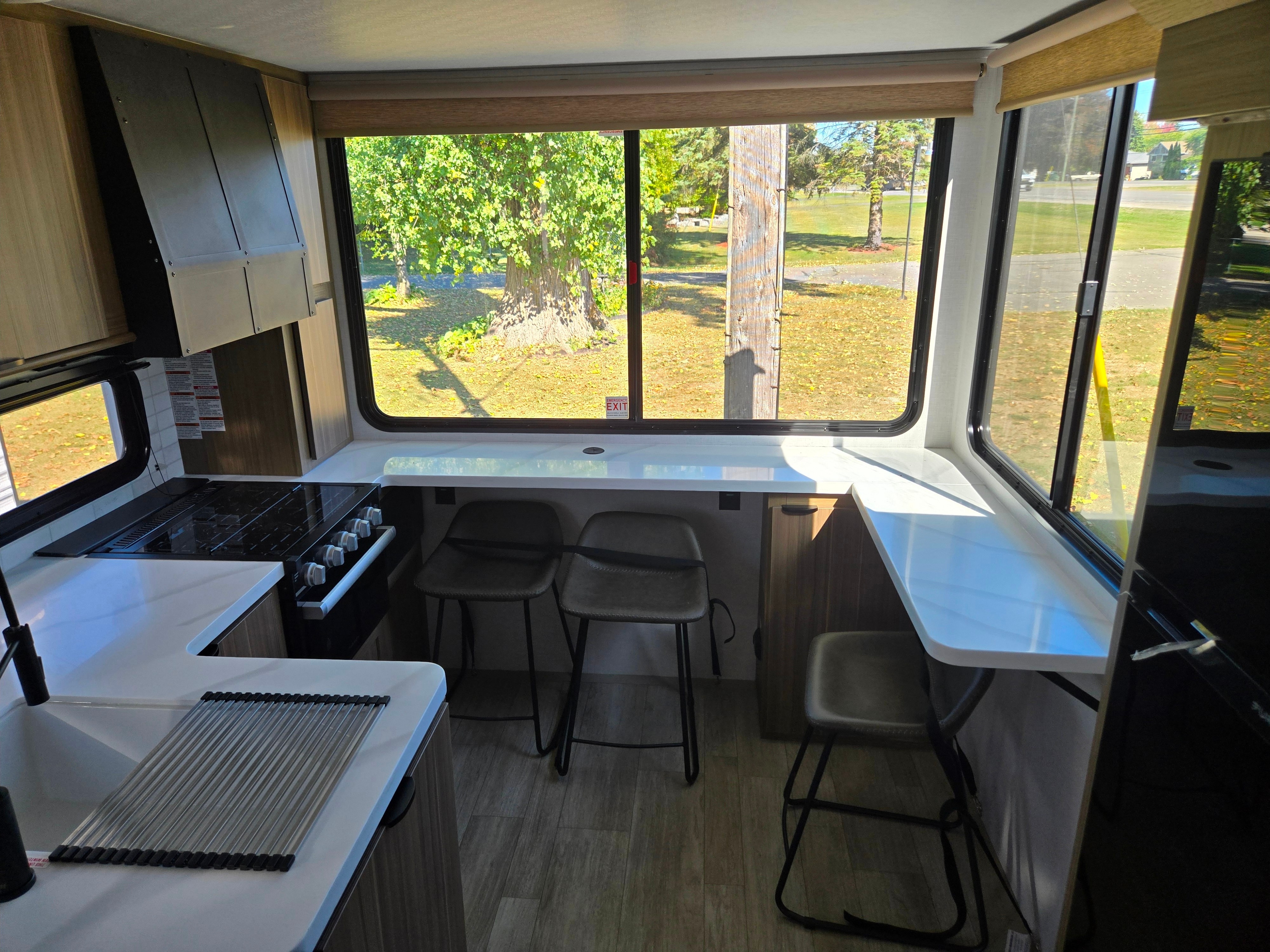 CalvinAngela's Salem View Travel Trailer