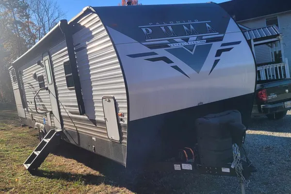 Ricky's Palomino Puma Bunkhouse