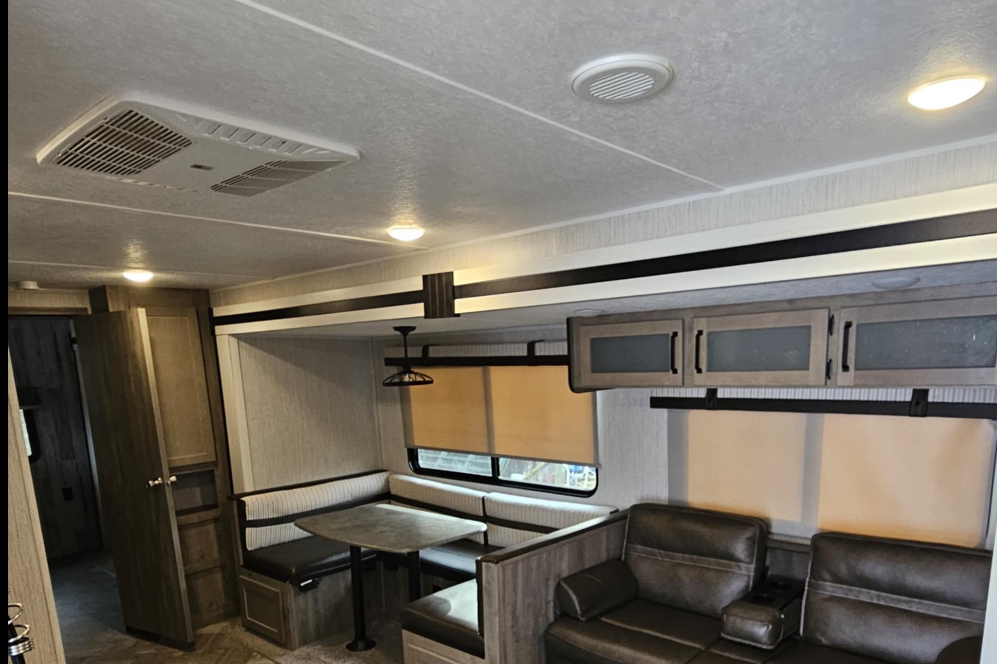 Ricky's Palomino Puma Bunkhouse