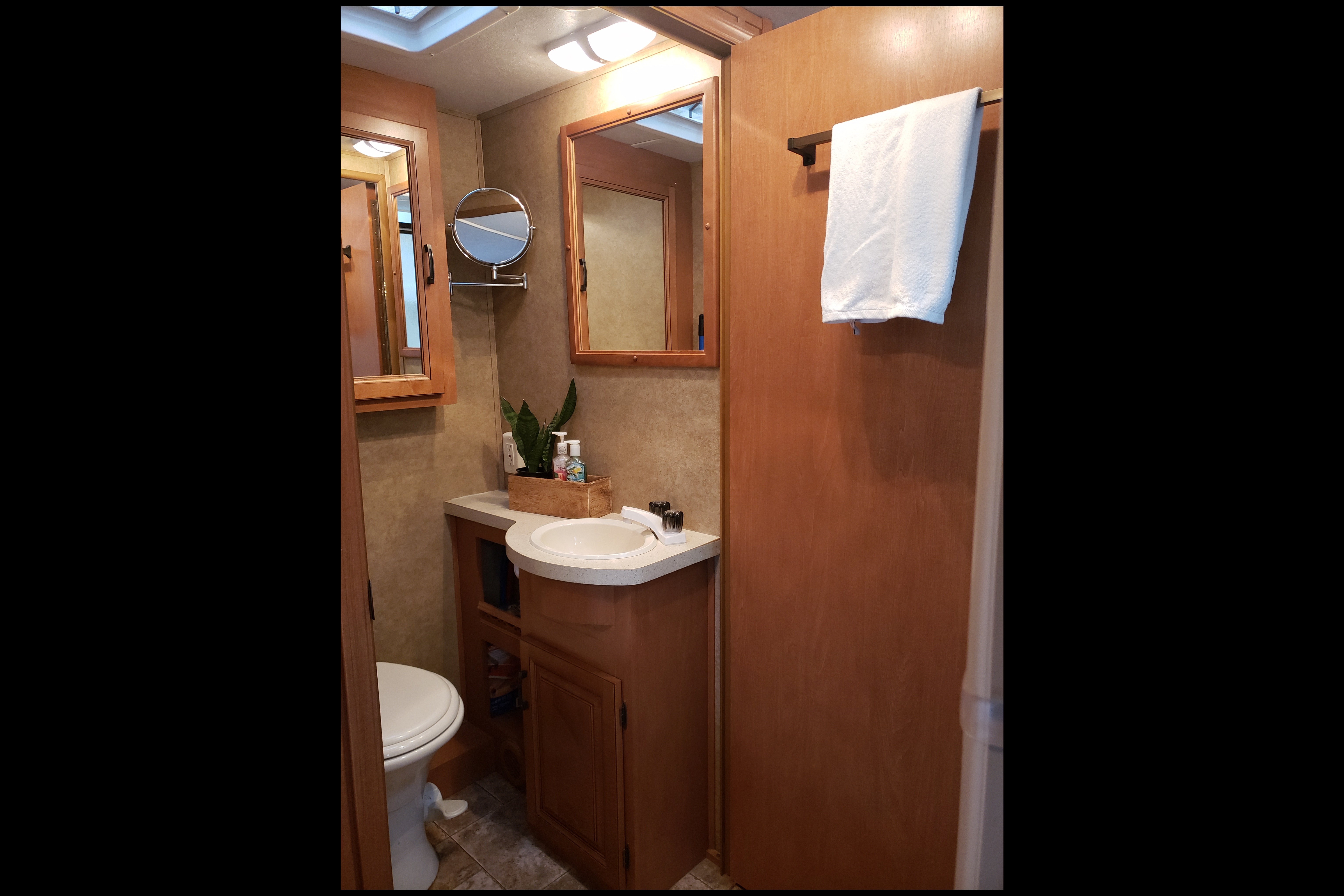 32' Forest River Sunseeker