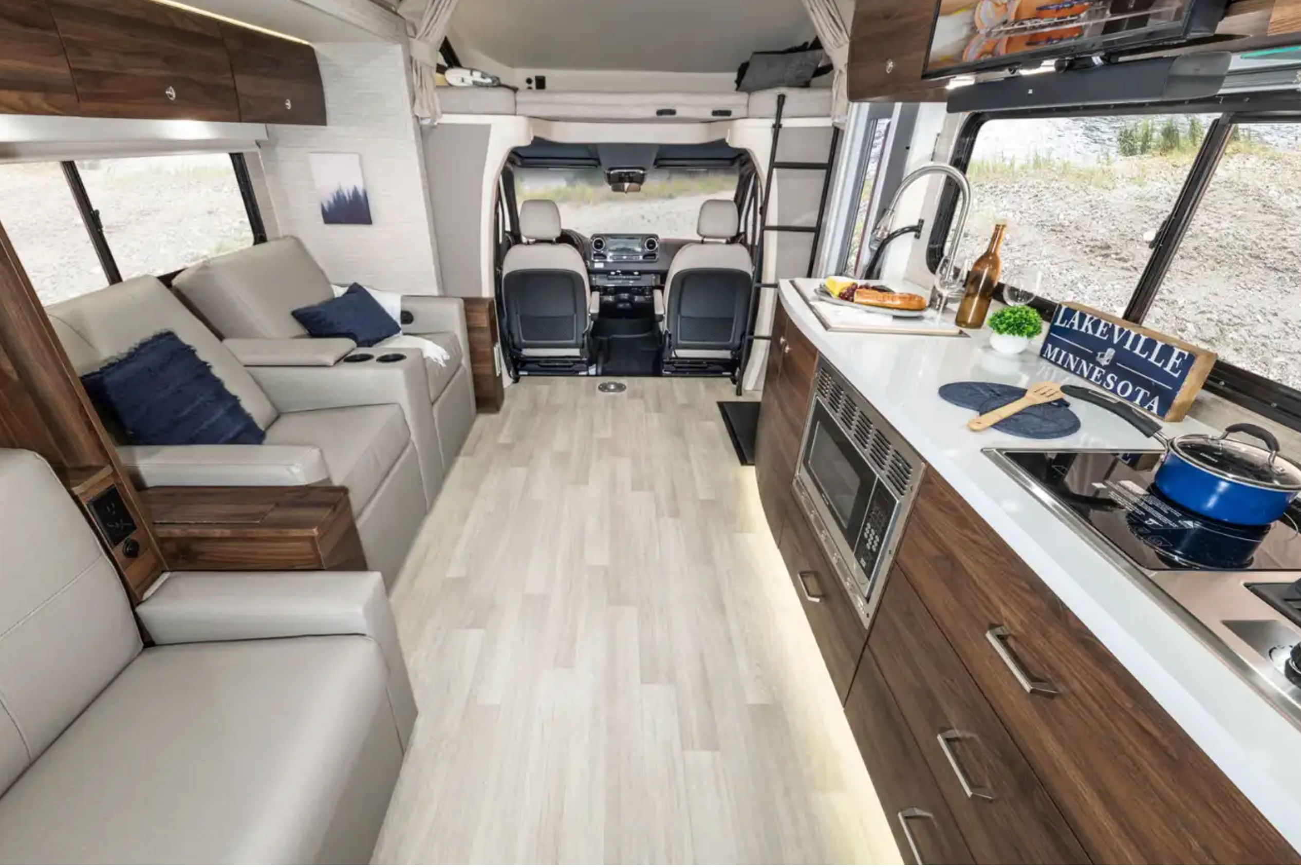 2022 Winnebago View 
