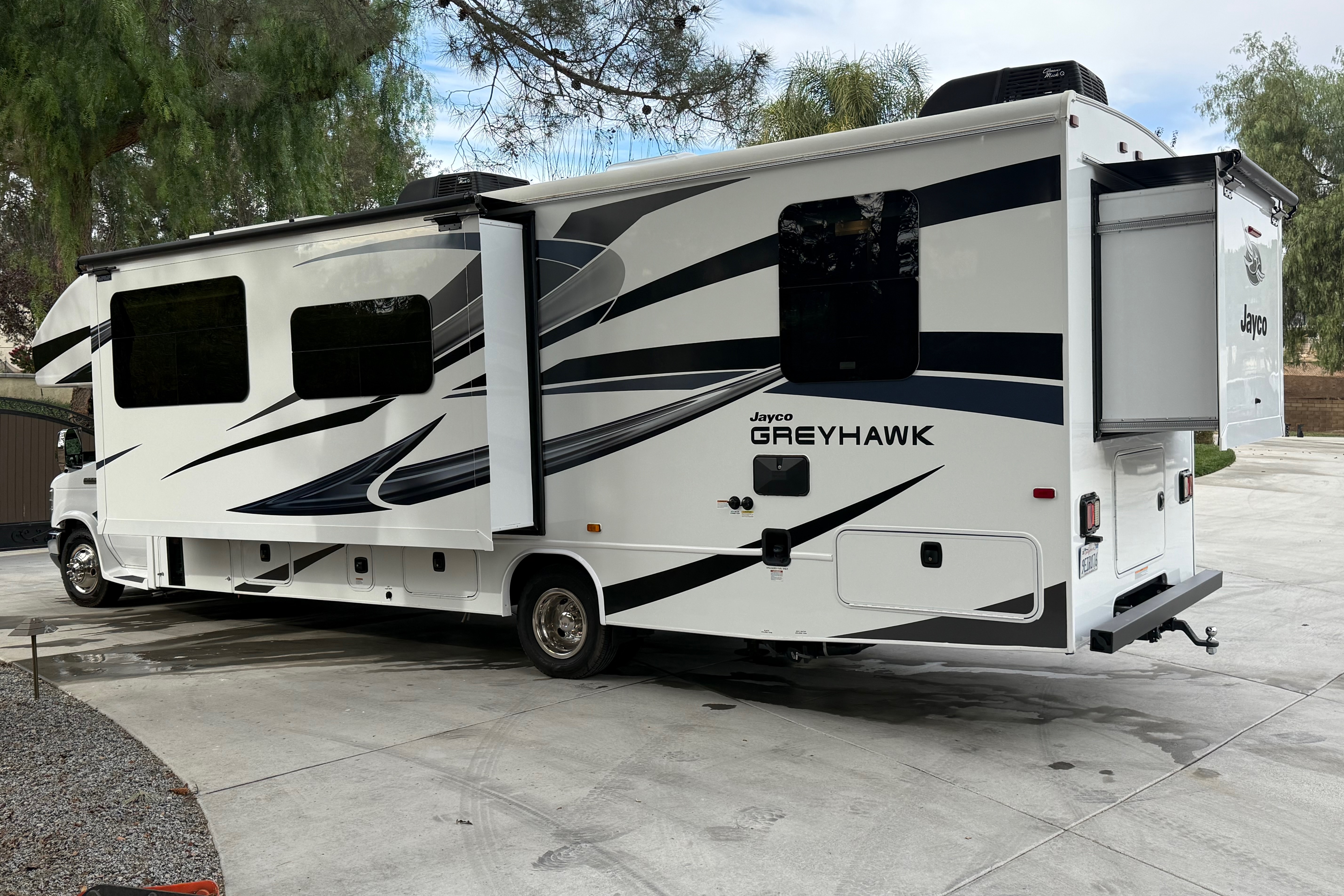 ☀️ Summer Adventure RV – Fully Loaded Greyhawk 30Z 🚐🔥