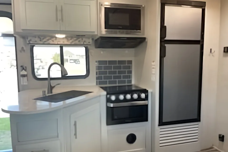 Nikki’s 2020 Bullet Premier Travel