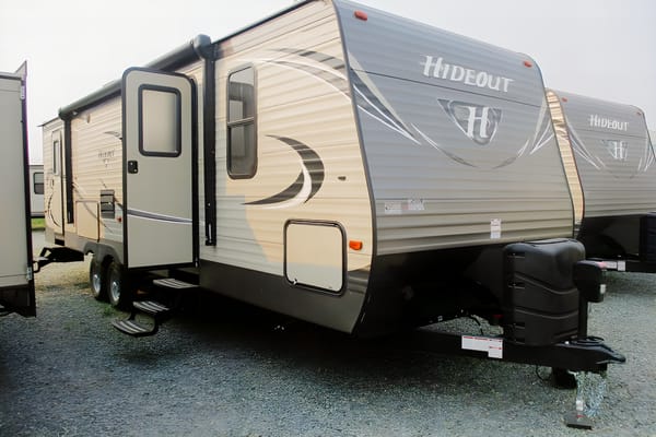 Keystone Hideout 26BHWE Travel Trailer