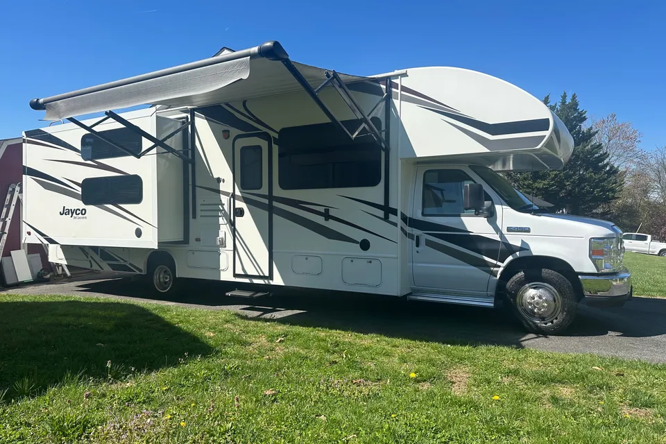 Scott's Jayco Redhawk 31XL Class C