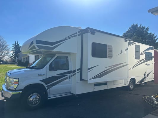 Scott's Jayco Redhawk 31XL Class C