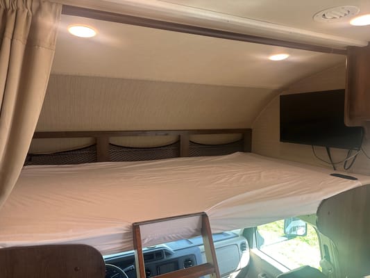 Scott's Jayco Redhawk 31XL Class C
