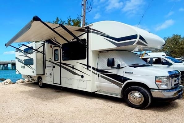 Scott's Jayco Redhawk 31XL Class C