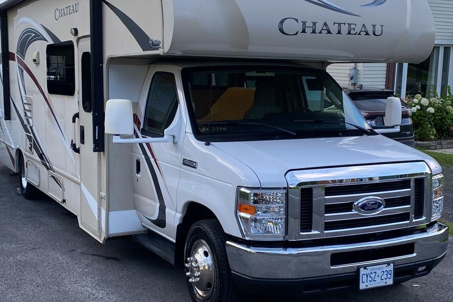 Didi's Thor motor coach Chateau 31L Class C