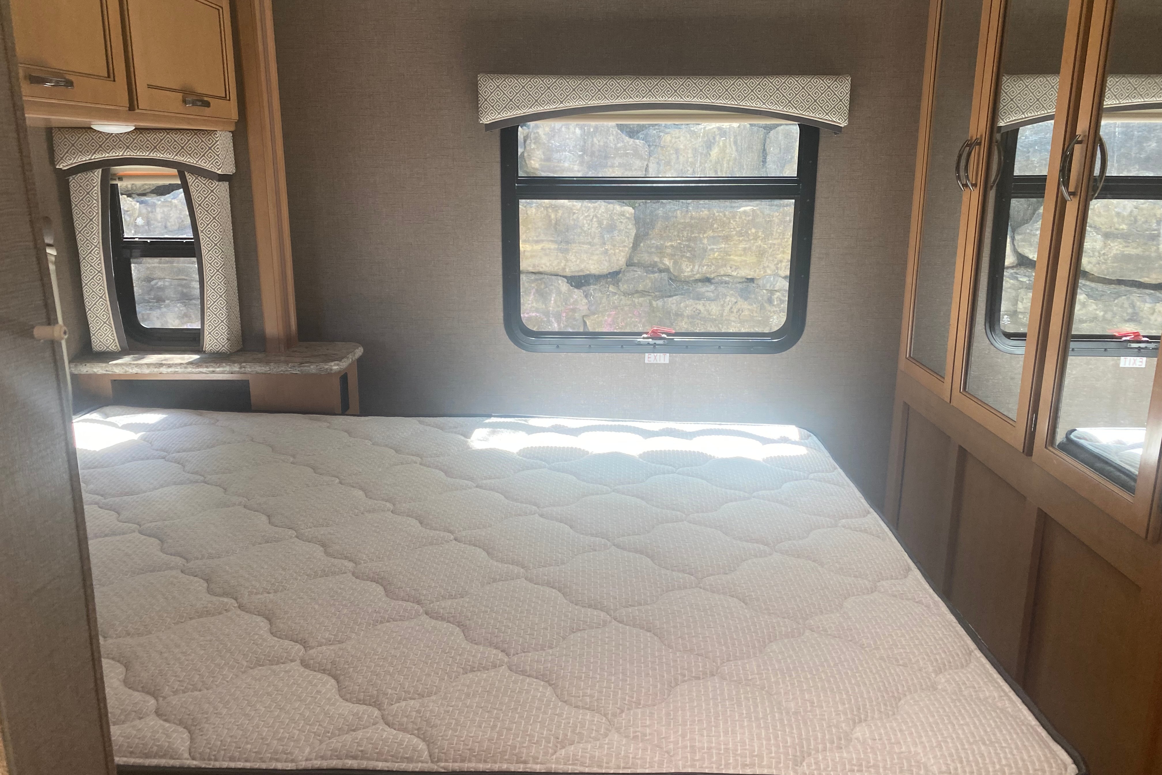 Didi's Thor motor coach Chateau 31L Class C