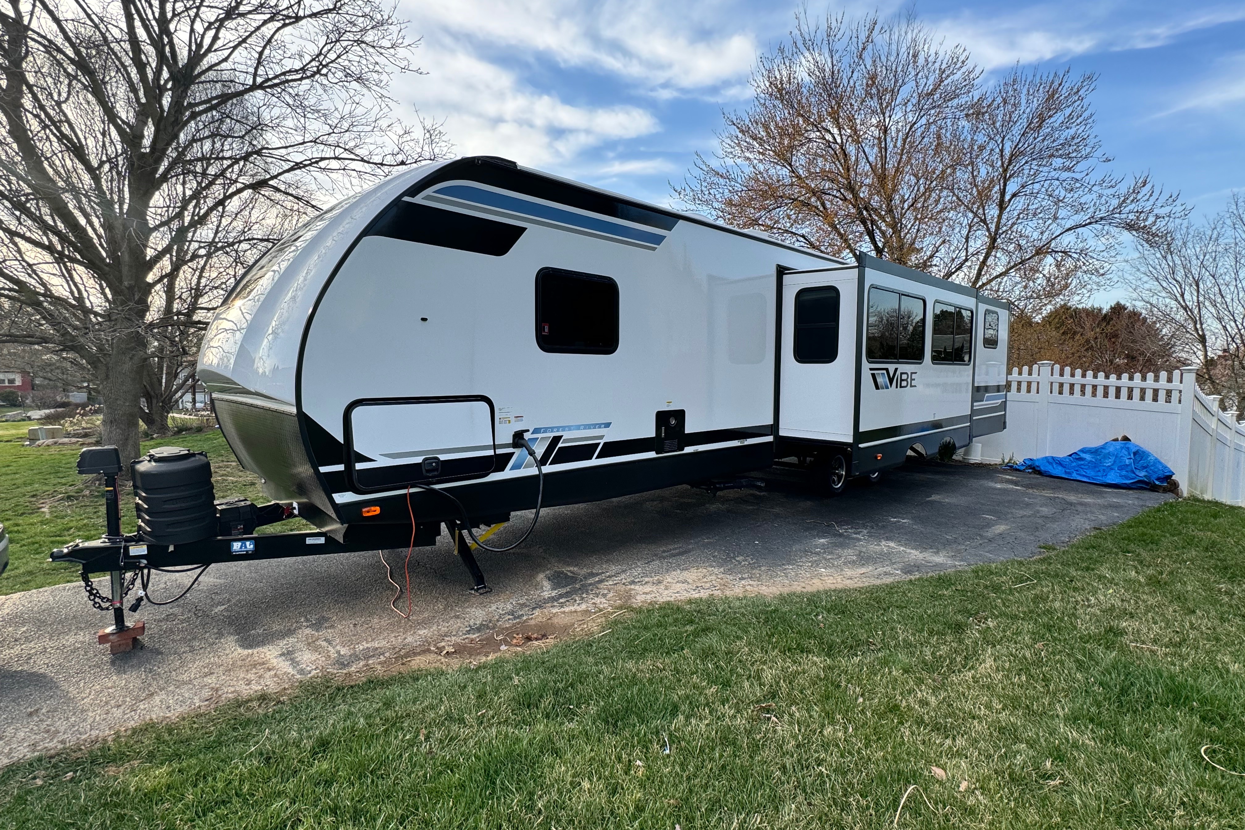 2024 Luxurious, Loaded & Spacious 2 Bdrm with kids bunkroom. Pet's Free!