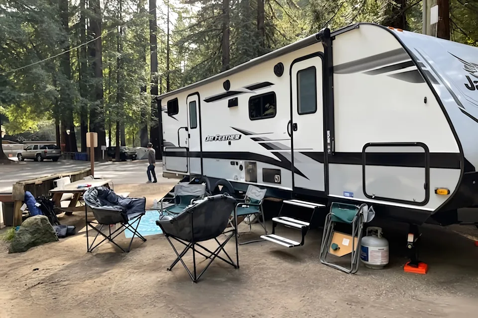 (Delta Diva ) 2022 Jayco Jay Feather 24bh