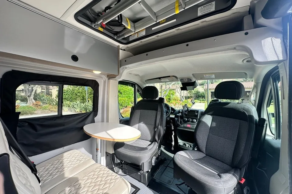 Ray's Winnebago 2022 Winnebago Solis – Sleeps 4 | Easy-to-Drive Camper Class B