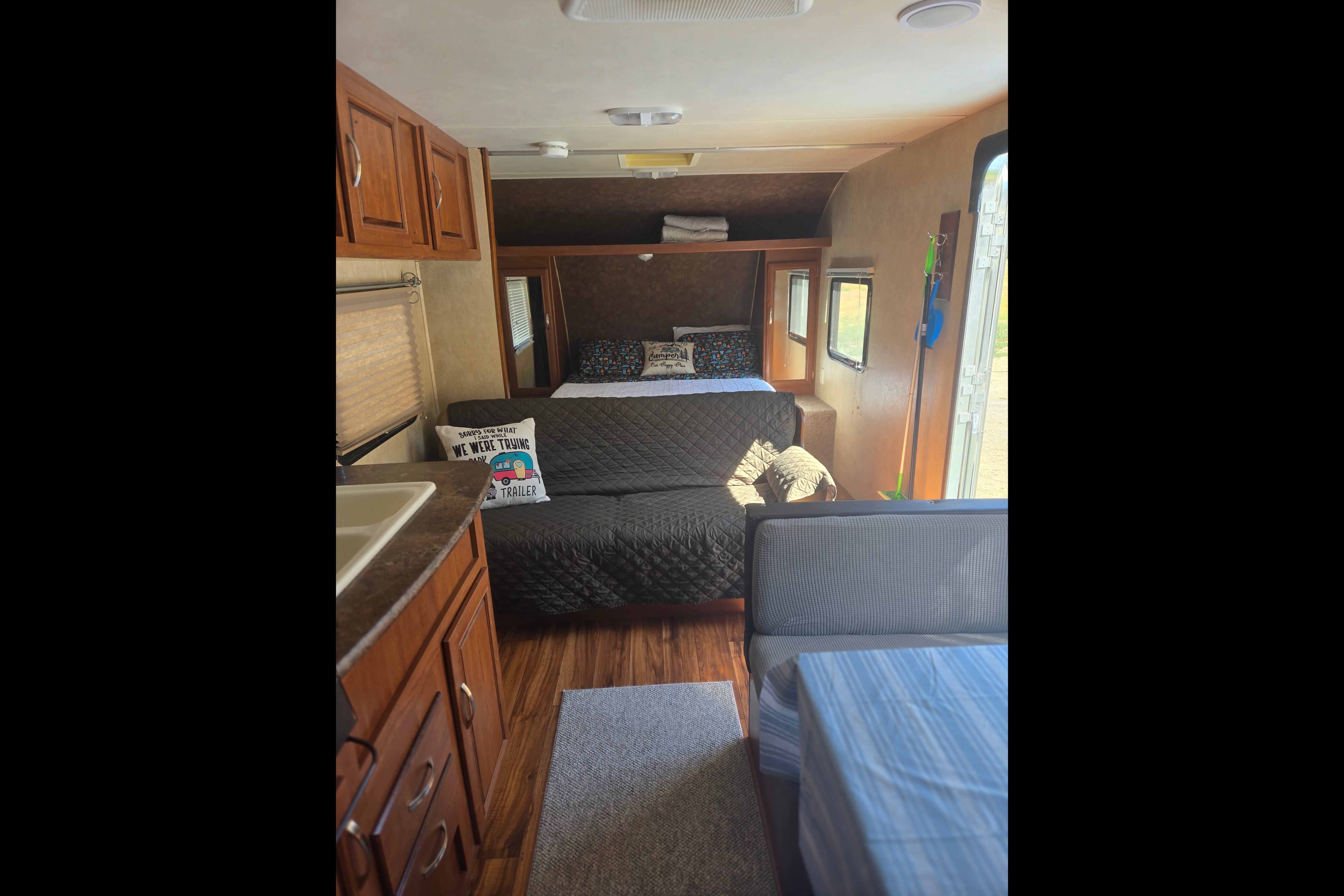 Happy Glamper Camper