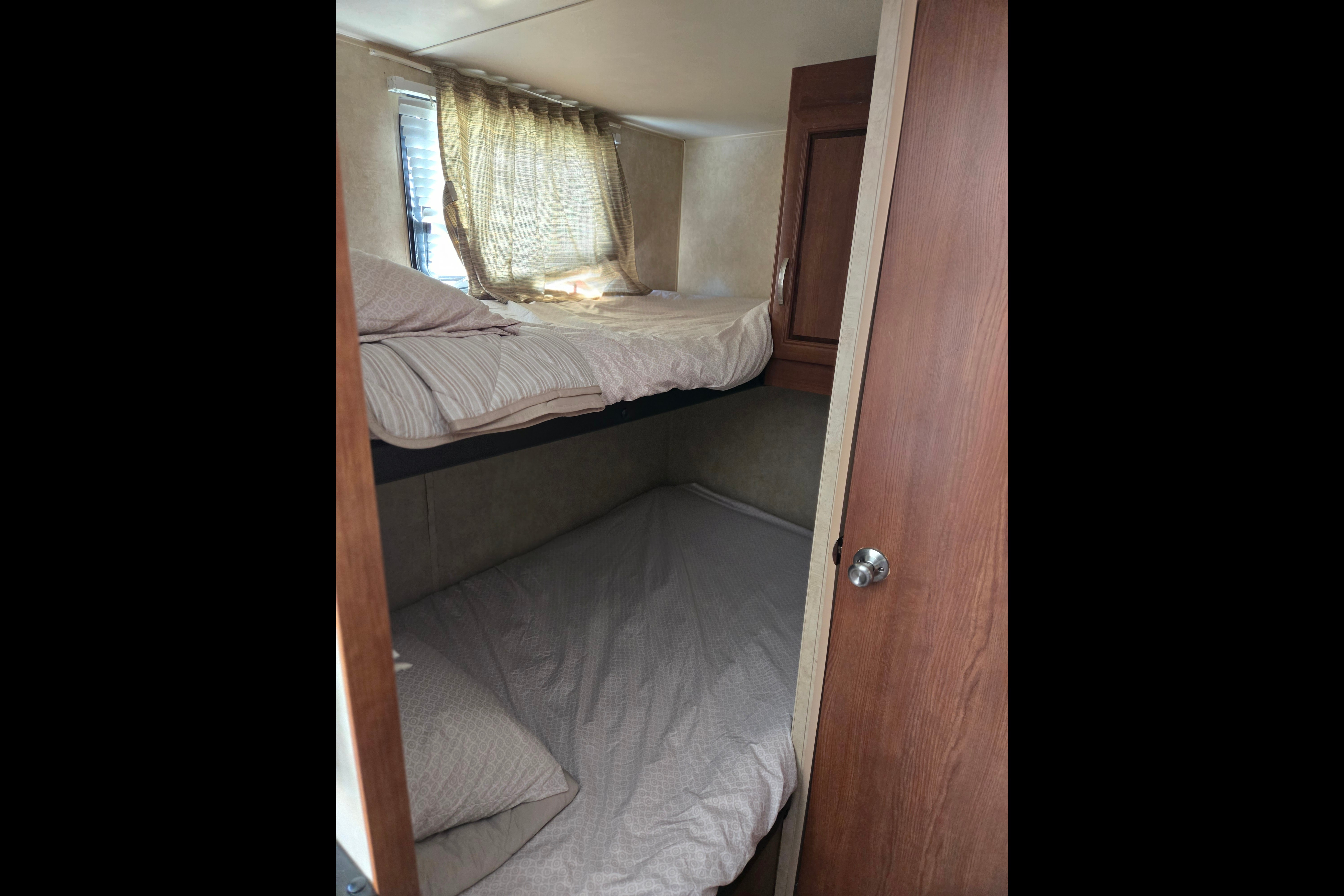 Happy Glamper Camper