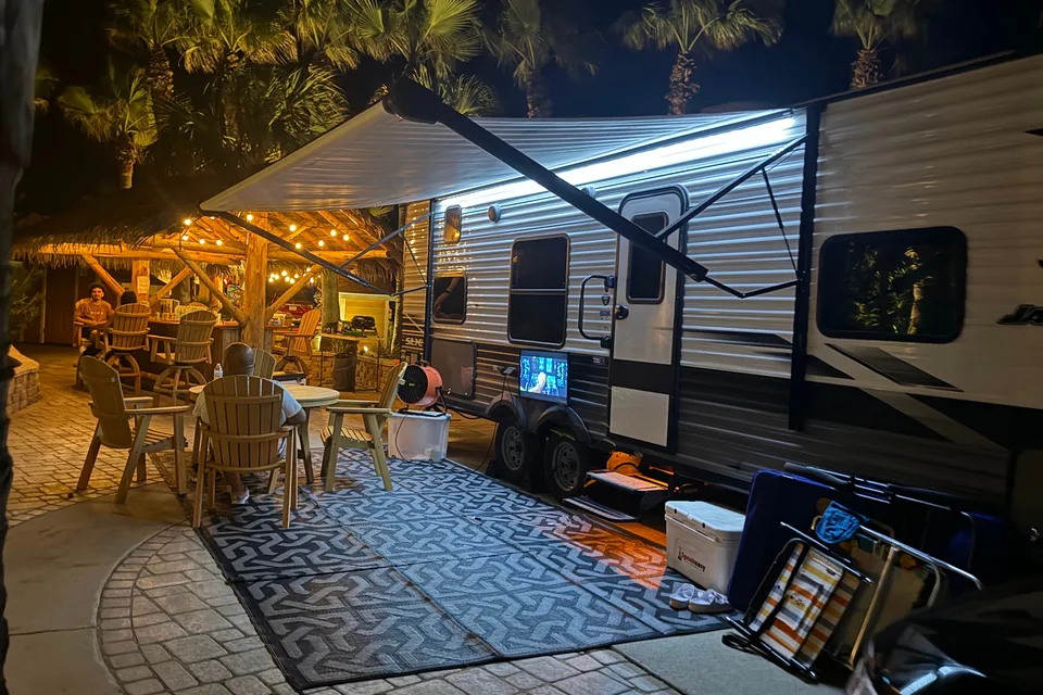 Bud n Sissy Bunkhouse
