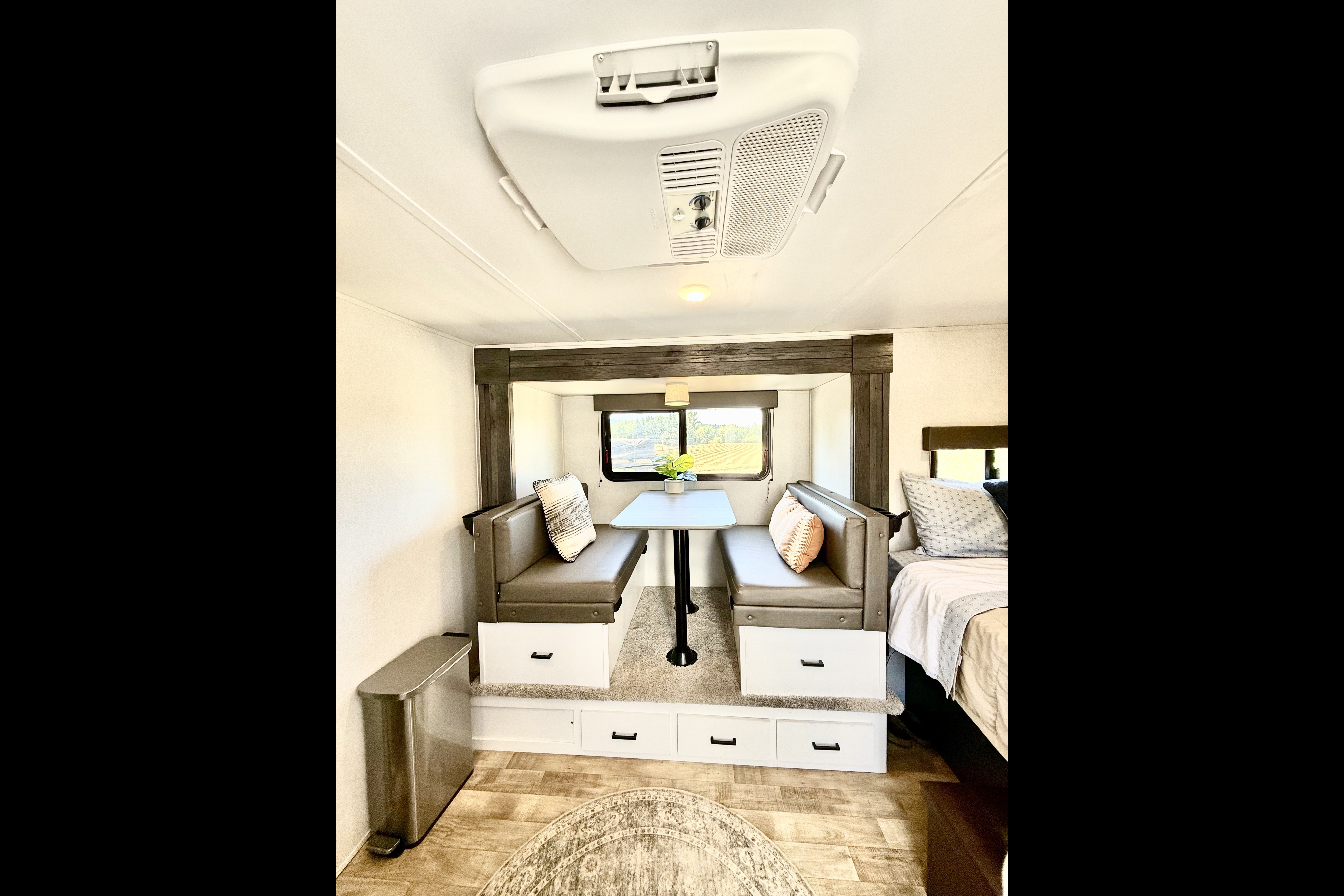 Baker's Keystone Hideout 176BH Travel Trailer