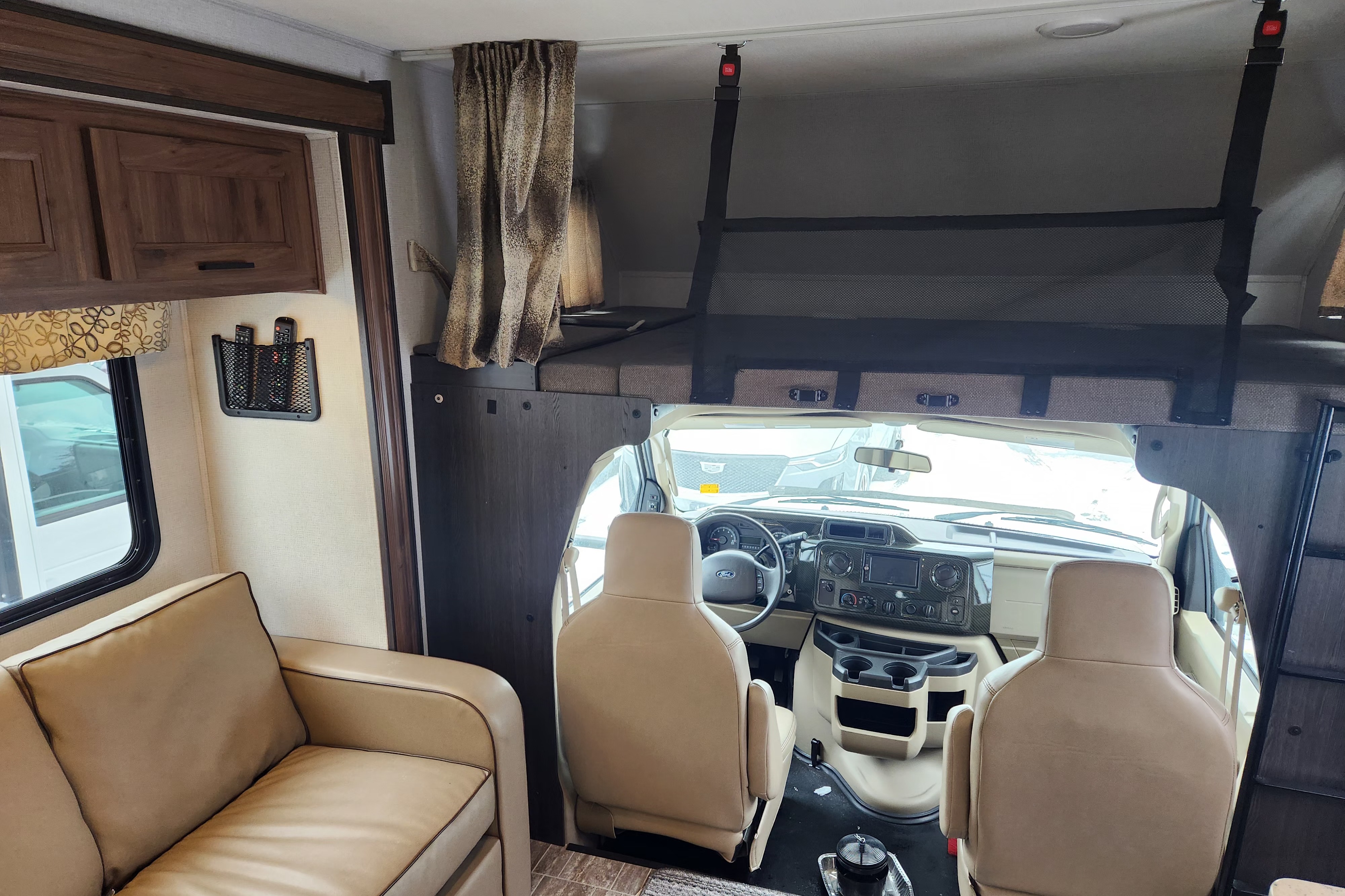 2019 - Forest River Forrester - 3011DSF Class C