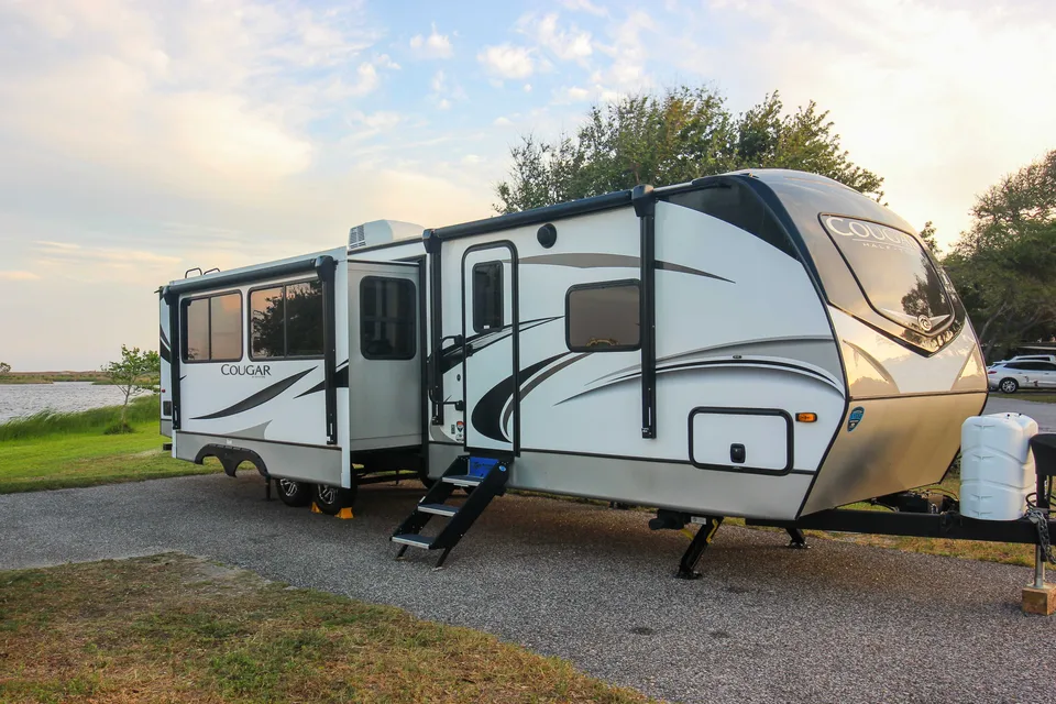 Keystone Cougar 34TSB Travel Trailer