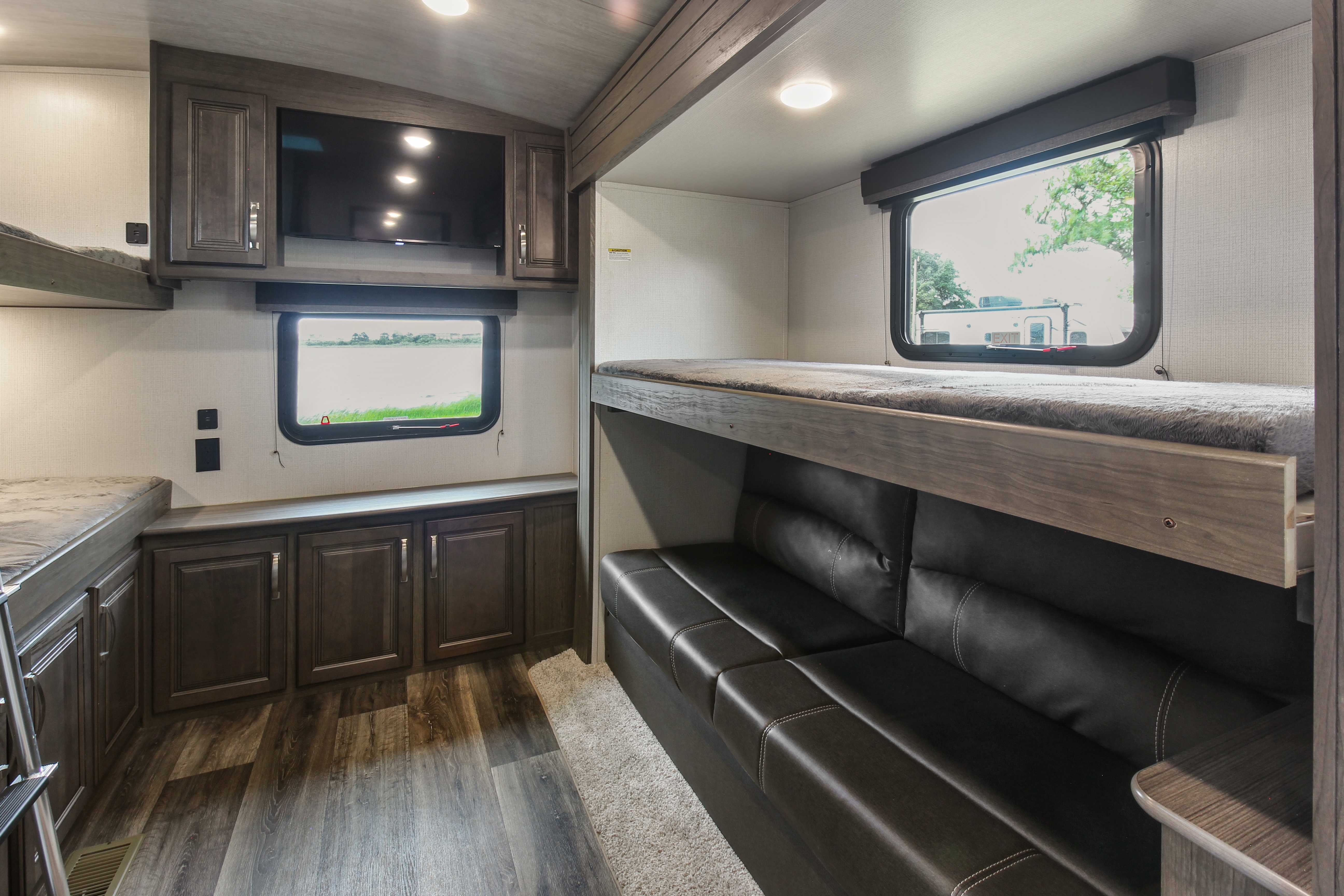 Keystone Cougar 34TSB Travel Trailer