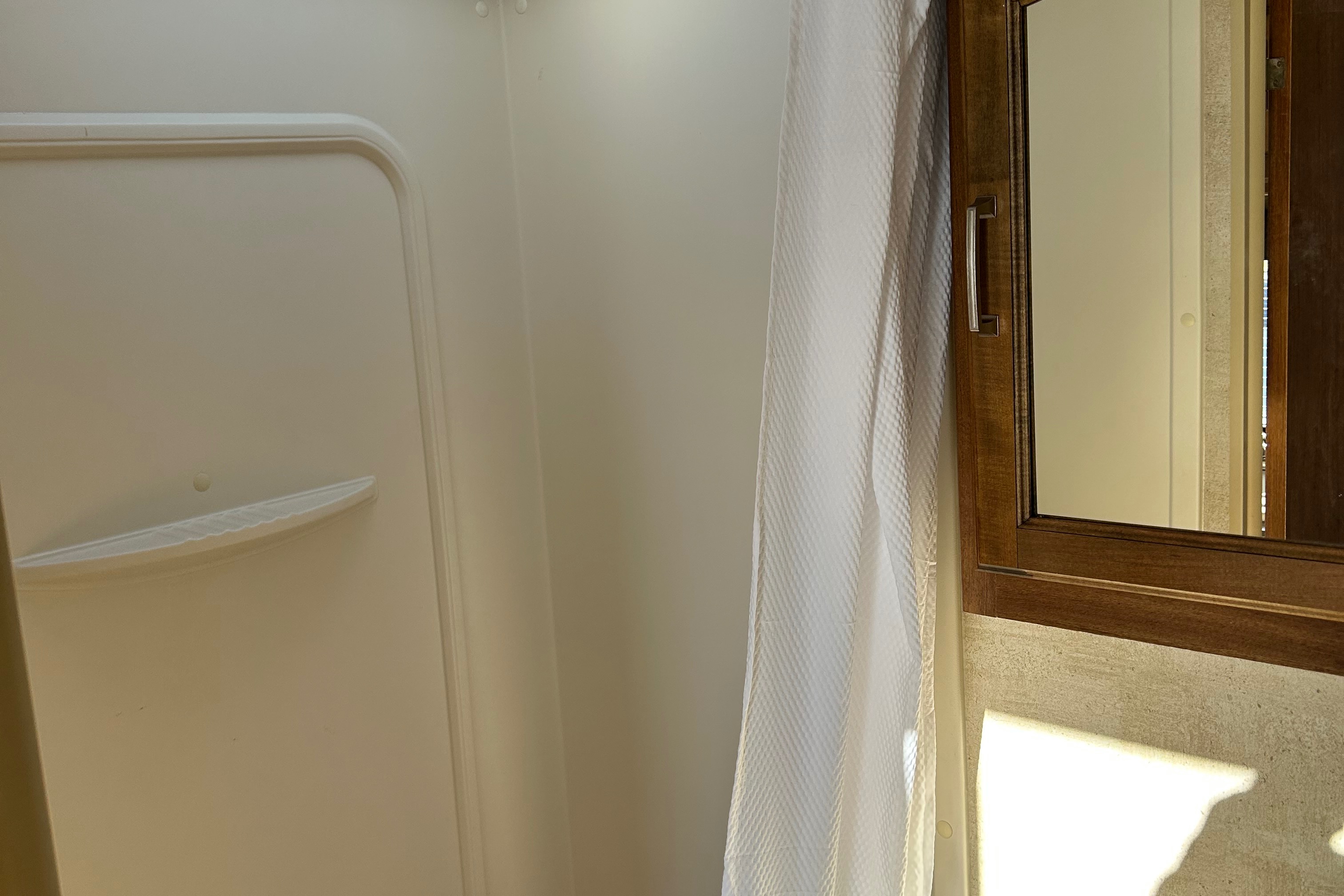 Douglas's Keystone 202QBWE Travel Trailer