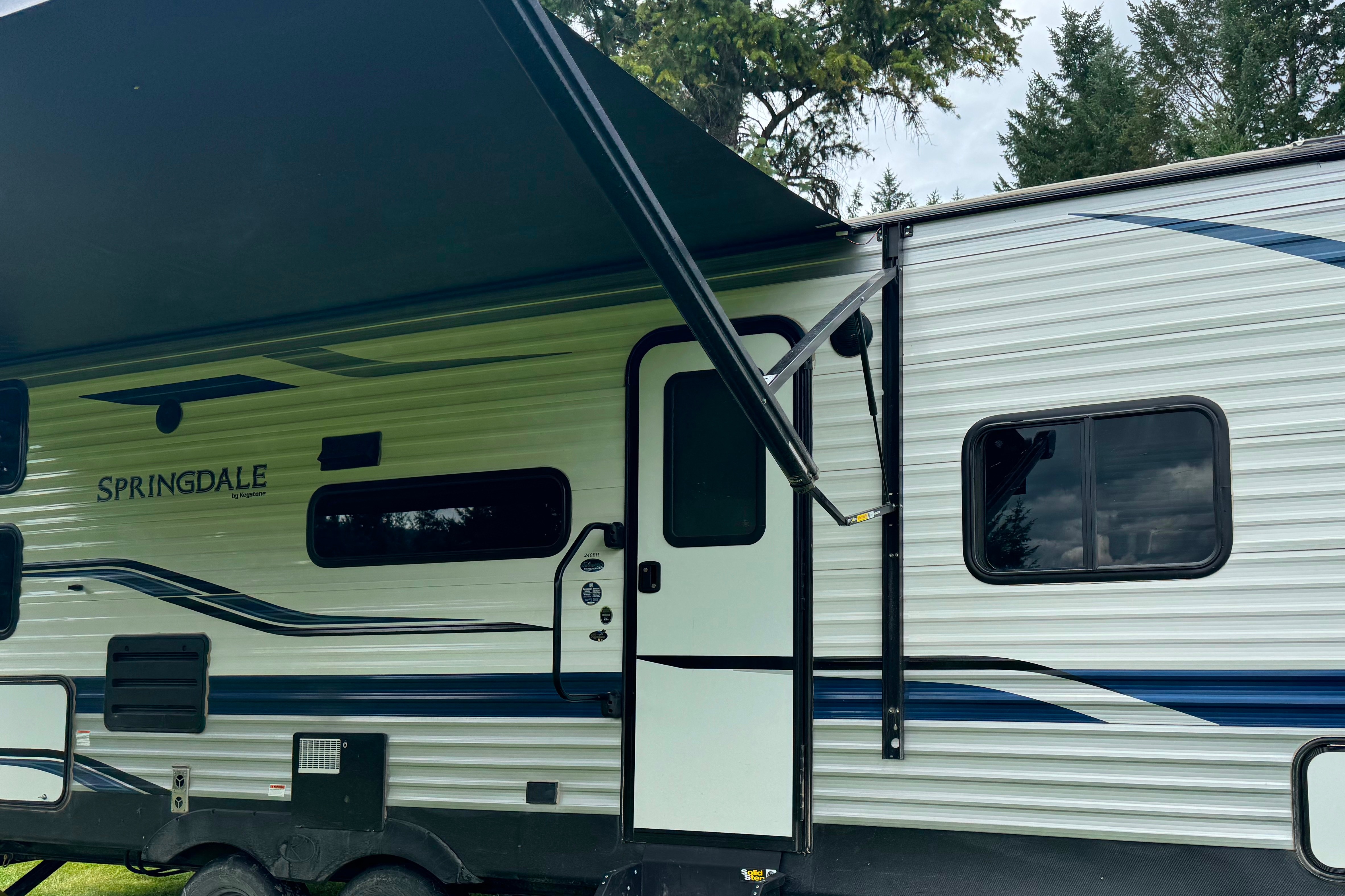 Wayne's Keystone Springdale 2400Bh Travel Trailer
