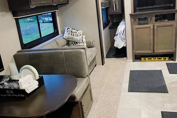 Mikes Jayco 2020 Travel Trailer (Quemahoning dam delivery special)